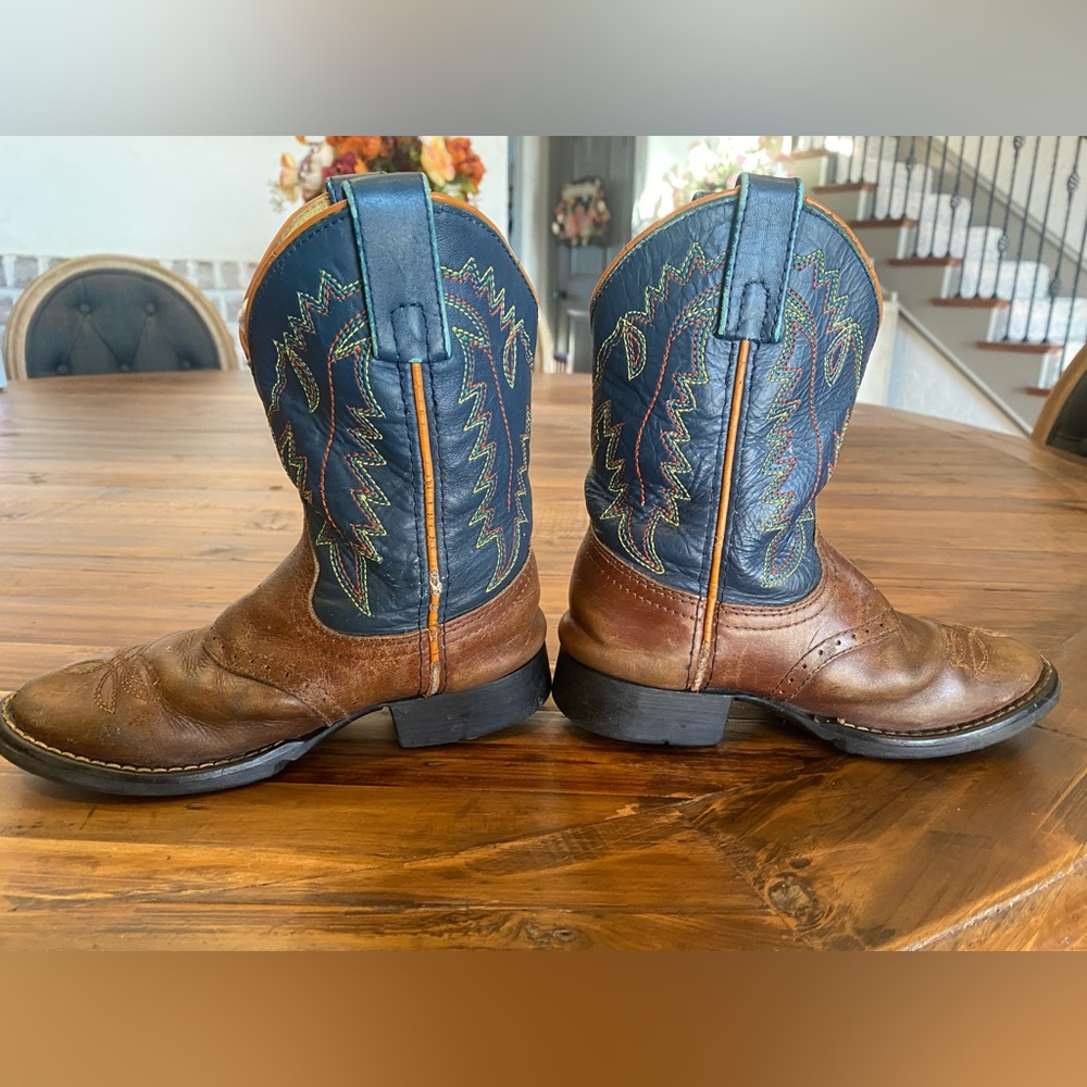 Boys Tony Lama cowboy boots size 11.5